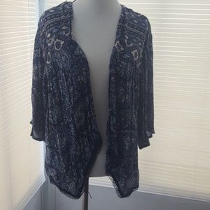 Hollister kimono